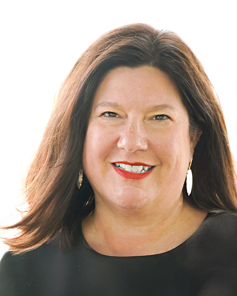 Leslie Kidwell Employee Headshot